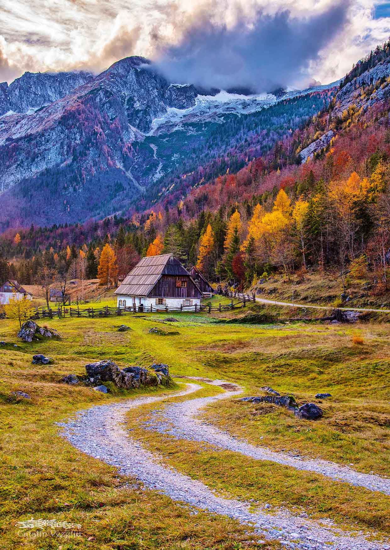 Puzzle Enjoy Cabine nas Montanhas de 1000 Pzs