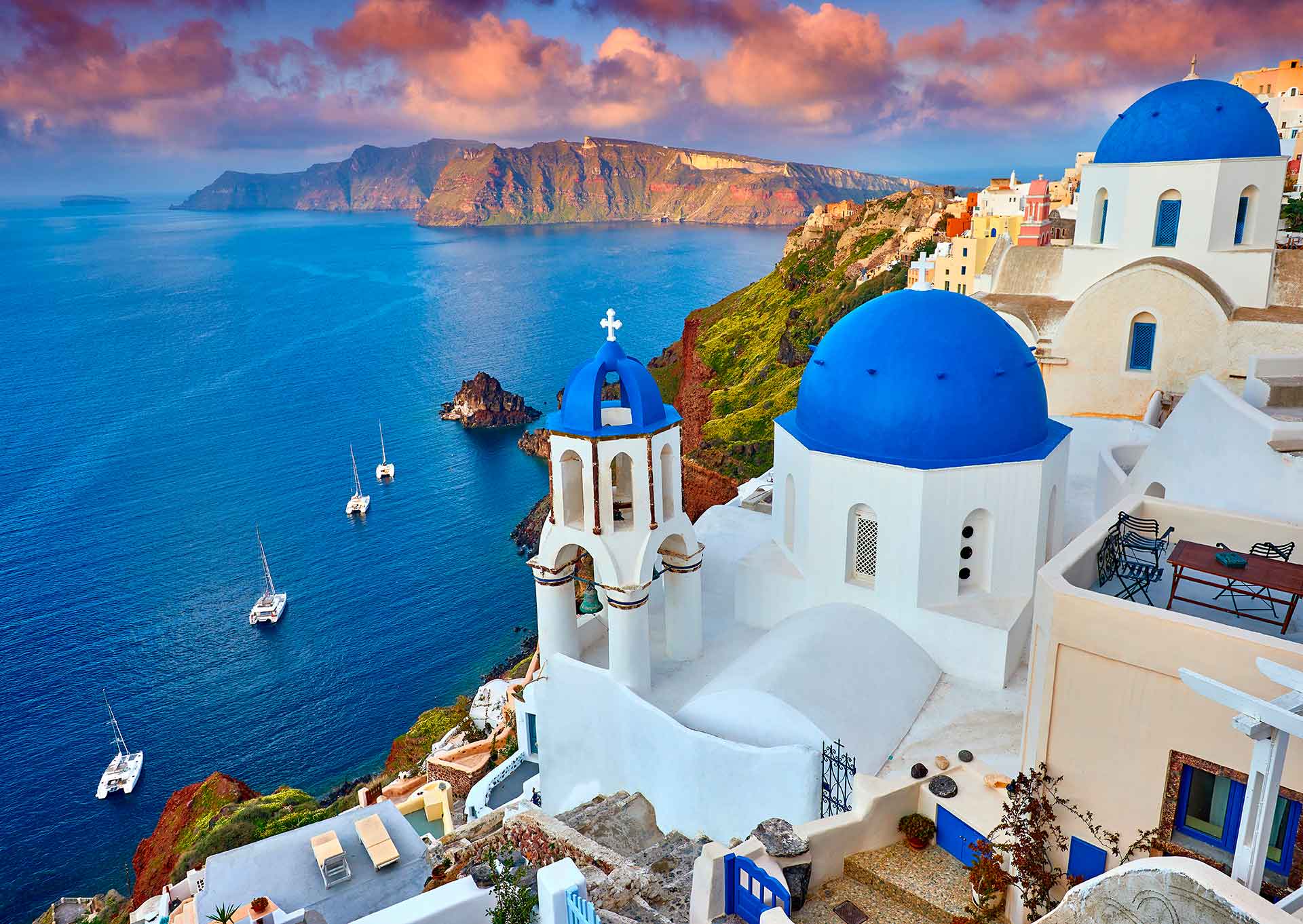 Puzzle Enjoy da vista de Santorini com barcos de 1000