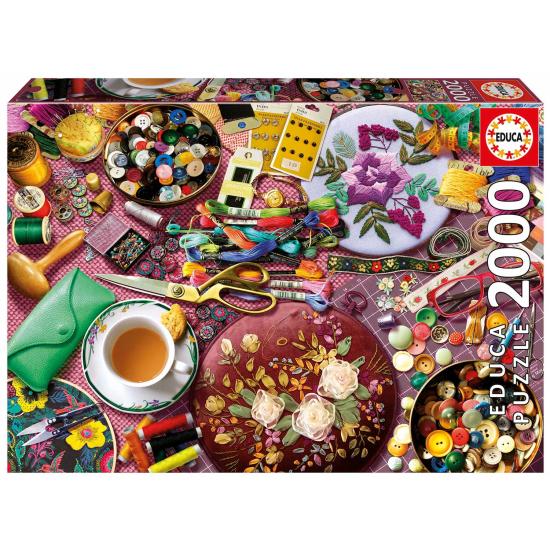 Puzzle Educa Mesa de Costura de 2000 Peças